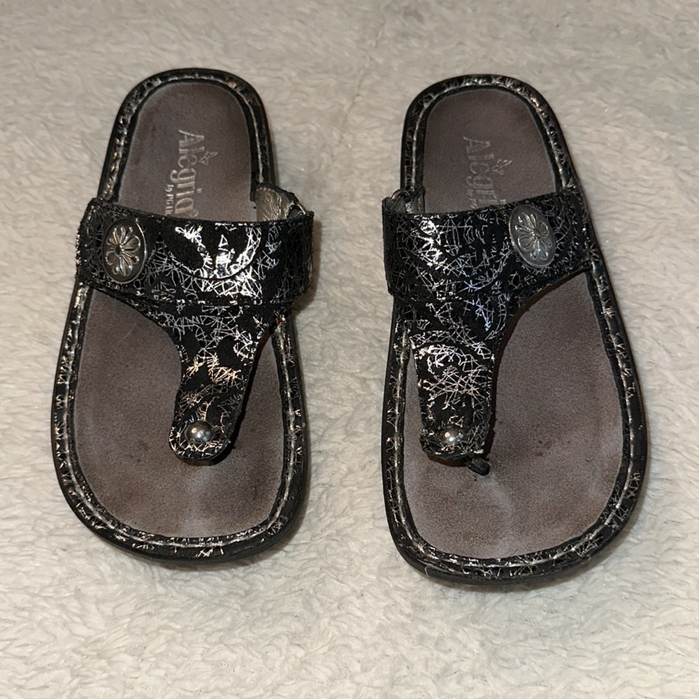 Alegria Carina 223 Black Silver Sandals Rocker Bottom Size 35 Adjustable Strap - Picture 2 of 8
